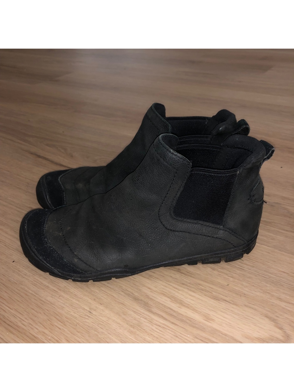 KEEN CNX II 2 CHELSEA ANKLE LEATHER BOOTS ALL BLACK WOMENS SIZE 8